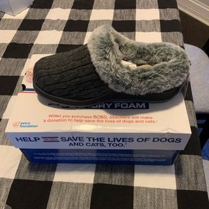 BOBS Skechers clog in gray - size 6 - NWT